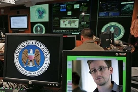 Snowden: “Cơn ác mộng khủng khiếp nhất” của Nhà Trắng