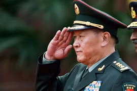 Thế lực “phái diều hâu” TQ và xâm chiếm Biển Đông