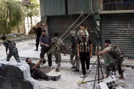 Ngắm vũ khí “độc nhất thế giới” của quân nổi dậy Syria 