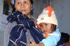 Cháu bé 3 tuổi suốt nghìn đêm không ngủ an lành