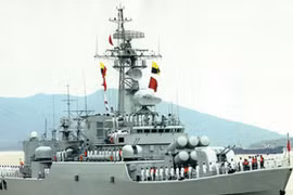 Vũ khí Trung Quốc ngày càng hút khách