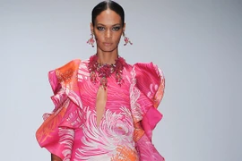 TOP TREND 2013 - Chuyện của “sóng“