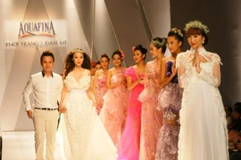 Dương Yến Ngọc bất ngờ trở lại sàn diễn