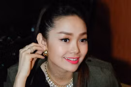 Minh Hằng sang trọng và quý phái nhờ trang sức?