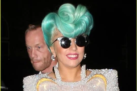 Những kiểu tóc khiến con nít “khóc thét” của Sao