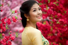 Sao Việt diện áo dài chào Xuân mới 