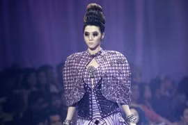 NTK Công Trí tạo ấn tượng đẹp với BST “Nấm” tại DFS 11