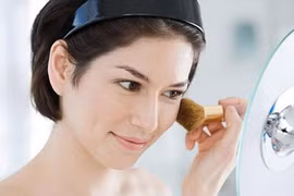 Trang điểm thế nào để da không nẻ mốc mùa Đông?