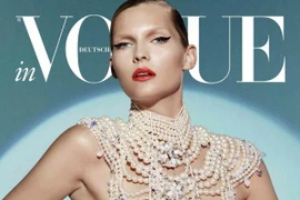 Karolin Wolter ấn tượng với Horoscope trên Vogue 