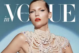 Karolin Wolter ấn tượng với Horoscope trên Vogue 