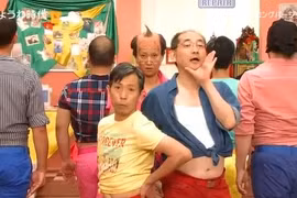 Cười vỡ bụng với phiên bản lạ của SNSD