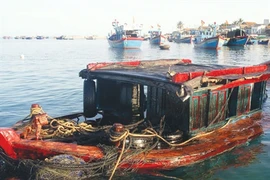 Lộ “nghi phạm” gây tràn dầu biển Quy Nhơn