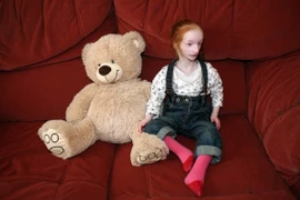 Cuộc sống của bé “tí hon” 5 tuổi nặng 4kg