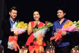 Mỹ Linh - Tấn Minh nhận giải Bài hát yêu thích tháng 5