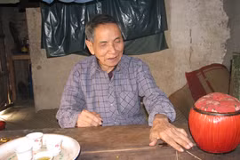 Gặp cụ ông biết “thần chú” chữa bệnh