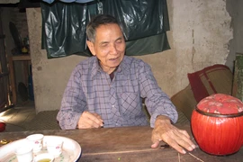 Gặp cụ ông biết “thần chú” chữa bệnh