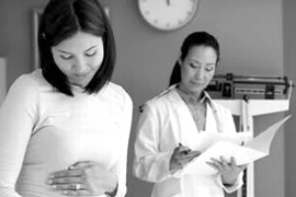 Loại thuốc mẹ uống làm con hở môi, dính ngón