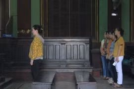 Xin các chị cho tôi được sống để trả nợ!