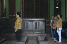 Xin các chị cho tôi được sống để trả nợ!