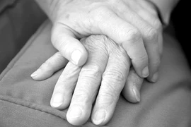 10 dấu hiệu bỏ sót của bệnh Parkinson
