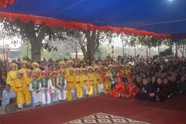 “Thần xà” nhập liên tục 9 người là... bệnh lý?