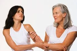 Khi mẹ chồng hối lỗi...