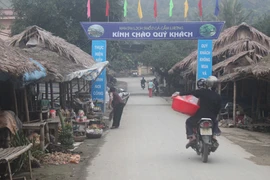 Vào “đại bản doanh” dao kiếm xứ Thanh