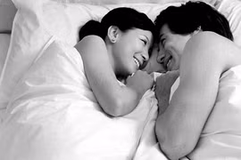 Có nên giao hợp quá nhiều trước khi thụ thai?