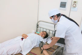 Cứu bệnh nhân lỵ tóe máu ồ ạt