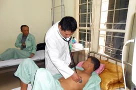 Cách cứu chữa bệnh nhân kẹt van tim do huyết khối