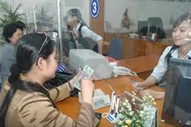 Đánh thuế dân gửi tiết kiệm: Tư duy thô thiển!