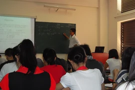 Thi thử ĐH chỉ lãng phí thời gian, tâm lý bất an