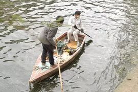 Dùng vi sinh vật xử lý nước