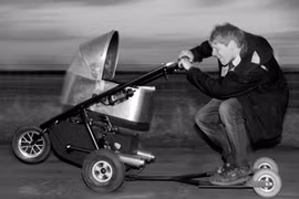 Xe đẩy tích hợp động cơ xe gắn máy