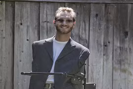 Nick Vujicic - một con người hạnh phúc