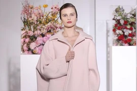 Ấn tượng và tinh tế thời trang siêu rộng 