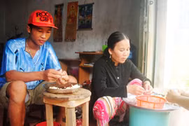 “Triệu phú” Hào Anh bị tạm giữ vì nghi ăn trộm