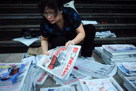 Chùm ảnh: Sức sống của báo giấy