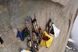 Chùm ảnh phượt cảm giác mạnh khó tưởng tượng