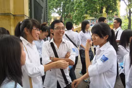 Đề thi vừa sức, thí sinh “xả phao“