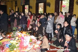 Dâng lễ ở chùa cần phải theo đúng trình tự