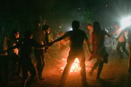 Gangnam Style “tra tấn” bản làng dân tộc Mai Châu