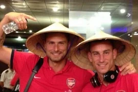 Những hình ảnh đầu tiên của Arsenal tại Việt Nam