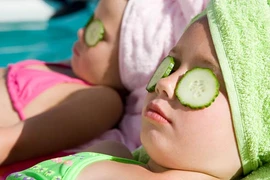 Đừng để trẻ hiểu tự trọng là... chiếc quần jean