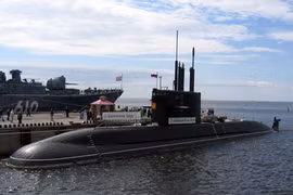 Trung Quốc mua 4 tàu ngầm tấn công tối tân Lada
