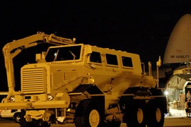 “Móng vuốt” Buffalo hộ tống lính Mỹ