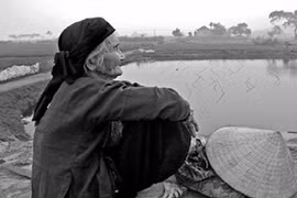 “Nếu mẹ ngày một già đi, xin con hãy hiểu...“