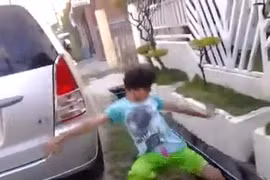 Nhảy theo ca khúc “Gentlemam” của Psy