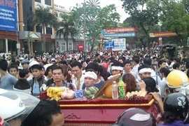 Kết quả điều tra ban đầu vụ quan tài diễu phố