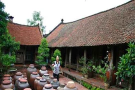 Dân Đường Lâm xin trả danh hiệu di tích quốc gia 